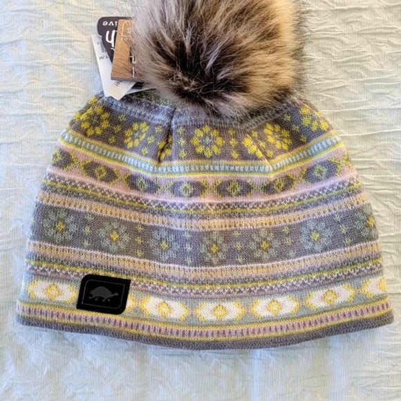 A MAZE ING merino hat - Picture 6 of 7